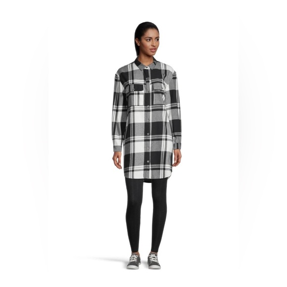 NWT NWT Roxy Plaid Flannel MED - Picture 1 of 3
